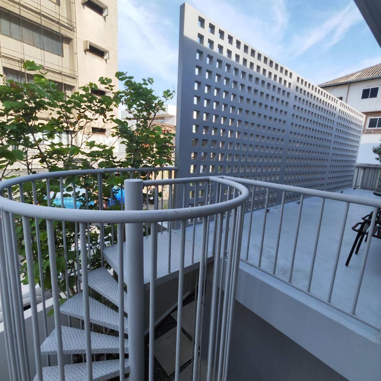 Rooms At Number60 Khaosan Bangkok Luaran gambar